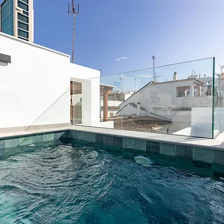 Stylish Terrace And Pool House, Old Town *