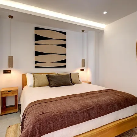 Stylish Terrace And Pool House, Old Town בית נופש *