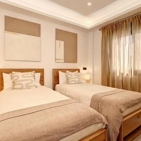 Stylish Terrace And Pool House, Old Town בית נופש אסטפונה
