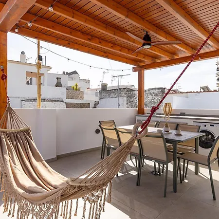 Stylish Terrace And Pool House, Old Town אסטפונה