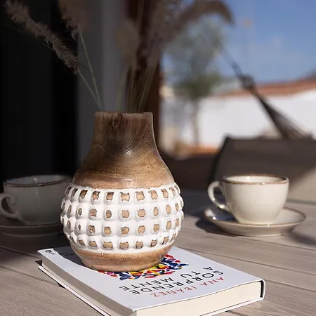 בית נופש Stylish Terrace And Pool House, Old Town *