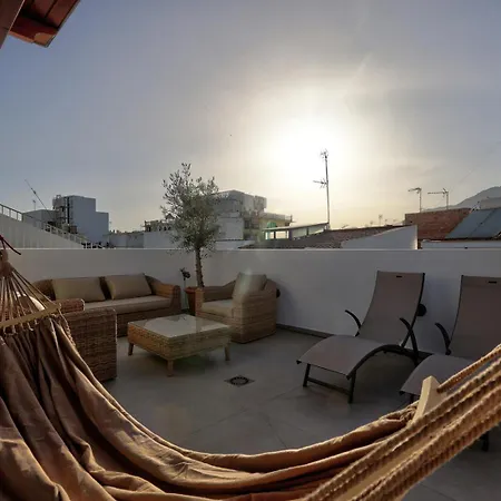 Stylish Terrace And Pool House, Old Town *